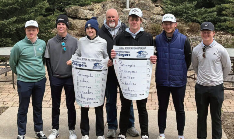 Picture of the Southwest Tech golf team